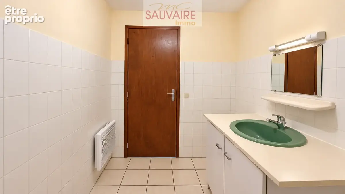 Maison de plain-pied avec jardin et garage - photo 12