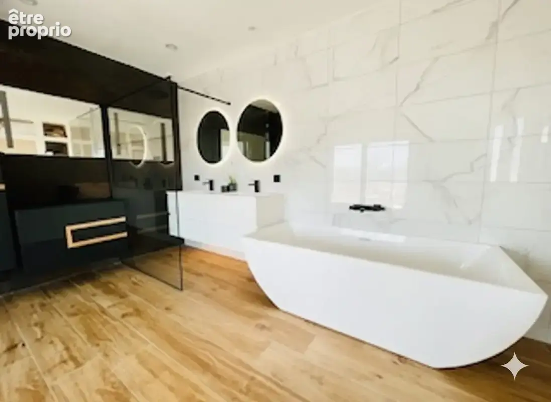 Maison 185 m² à Le Grau-Du-Roi  - photo 6