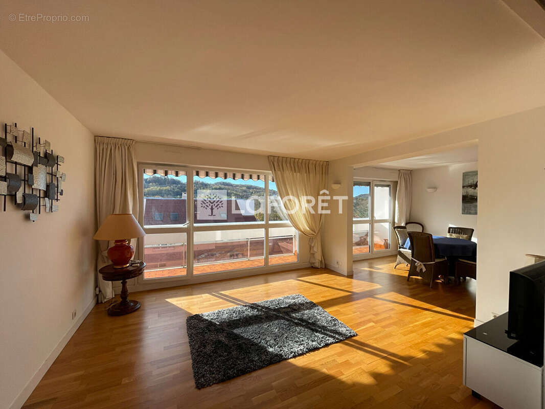 Appartement à LONS-LE-SAUNIER