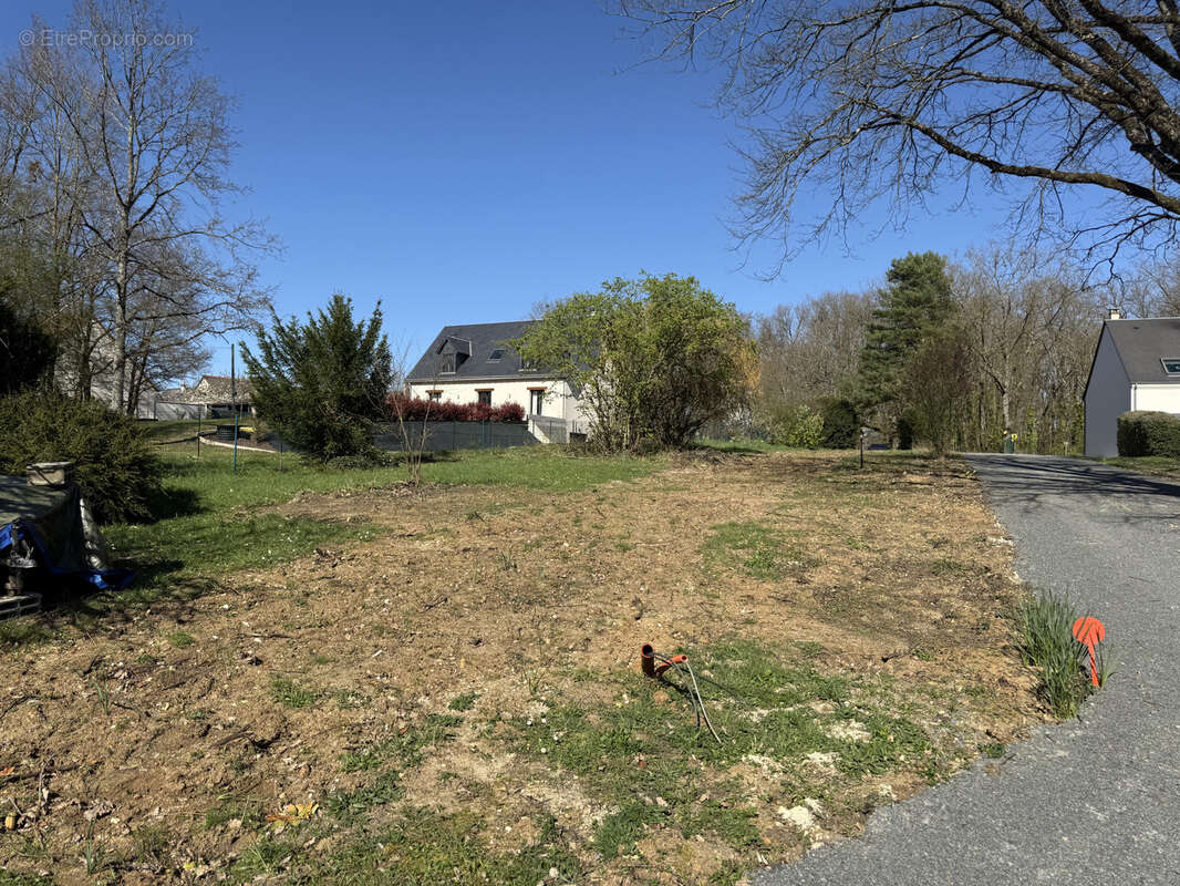 Terrain à PARCAY-MESLAY