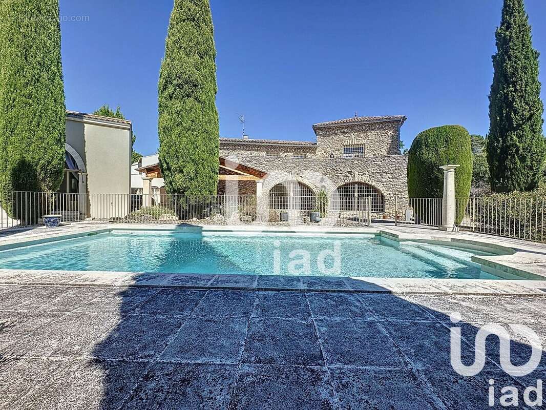 Photo 2 - Maison à CHATEAUNEUF-DE-GADAGNE