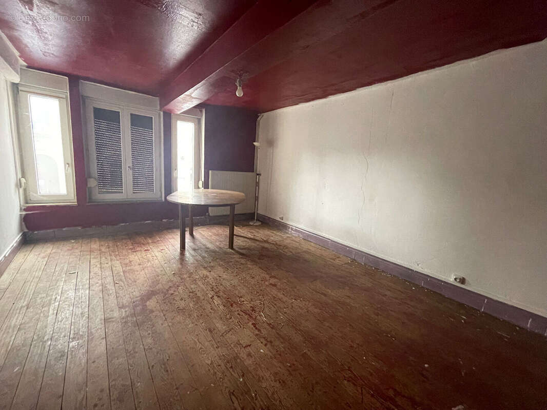 Appartement à MARLE