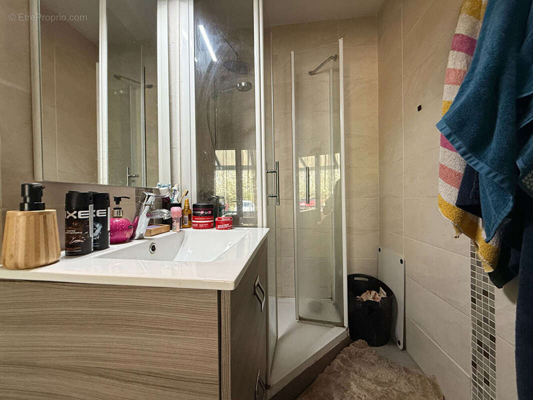 Appartement à CASTELNAUD-DE-GRATECAMBE