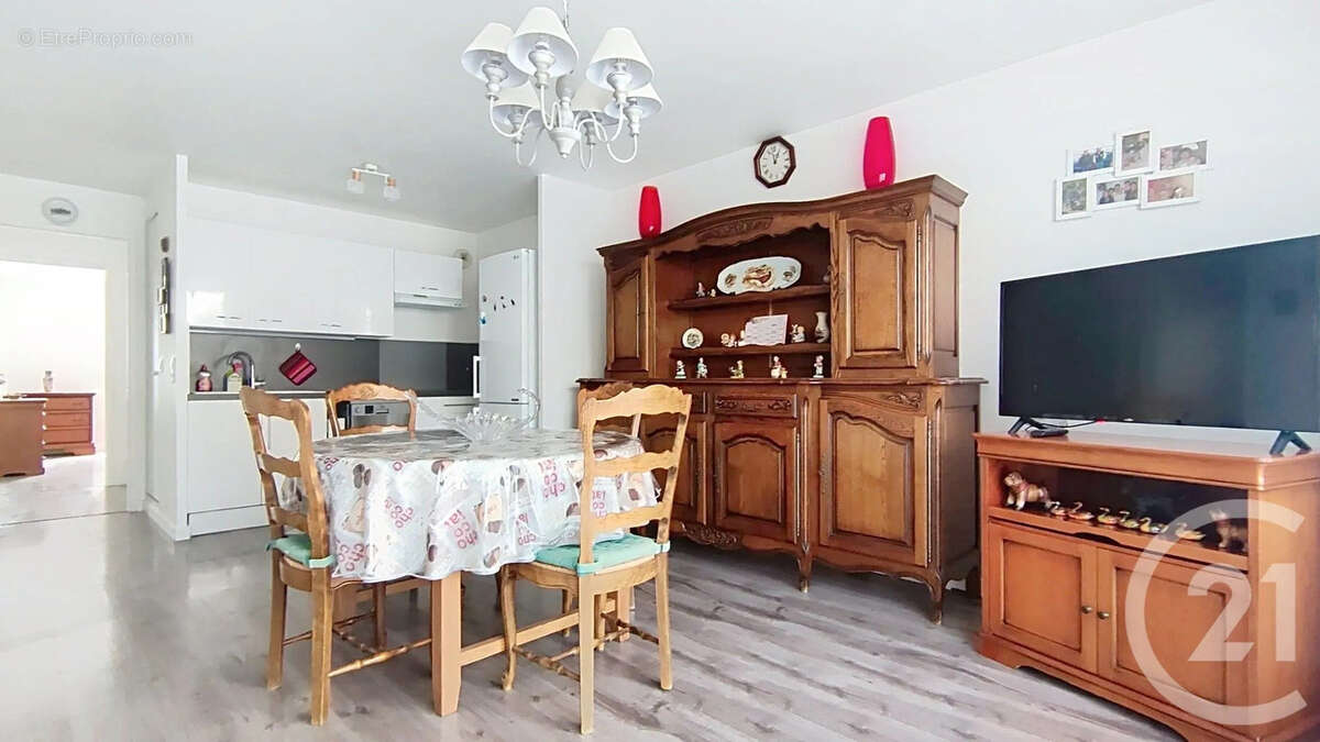 Appartement à BRIE-COMTE-ROBERT