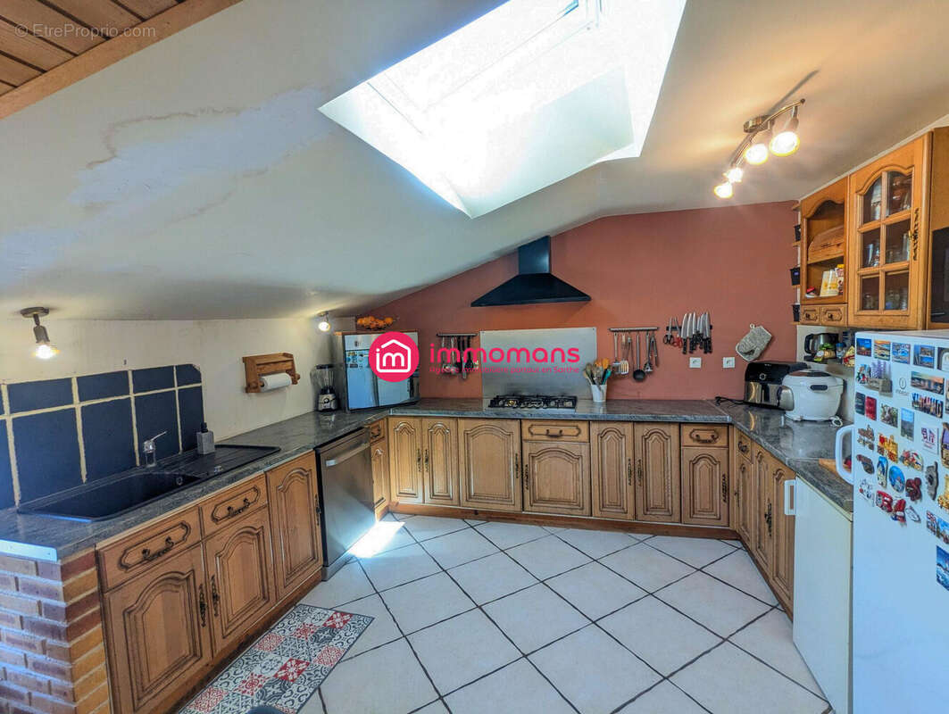 Maison à YVRE-LE-POLIN