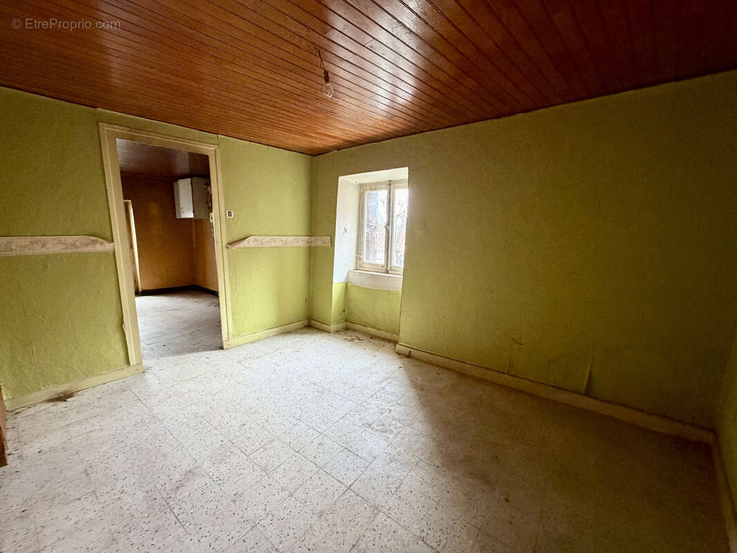 Maison à SAINT-GERMAIN-LAPRADE