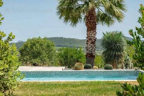 Maison à LA CADIERE-D'AZUR