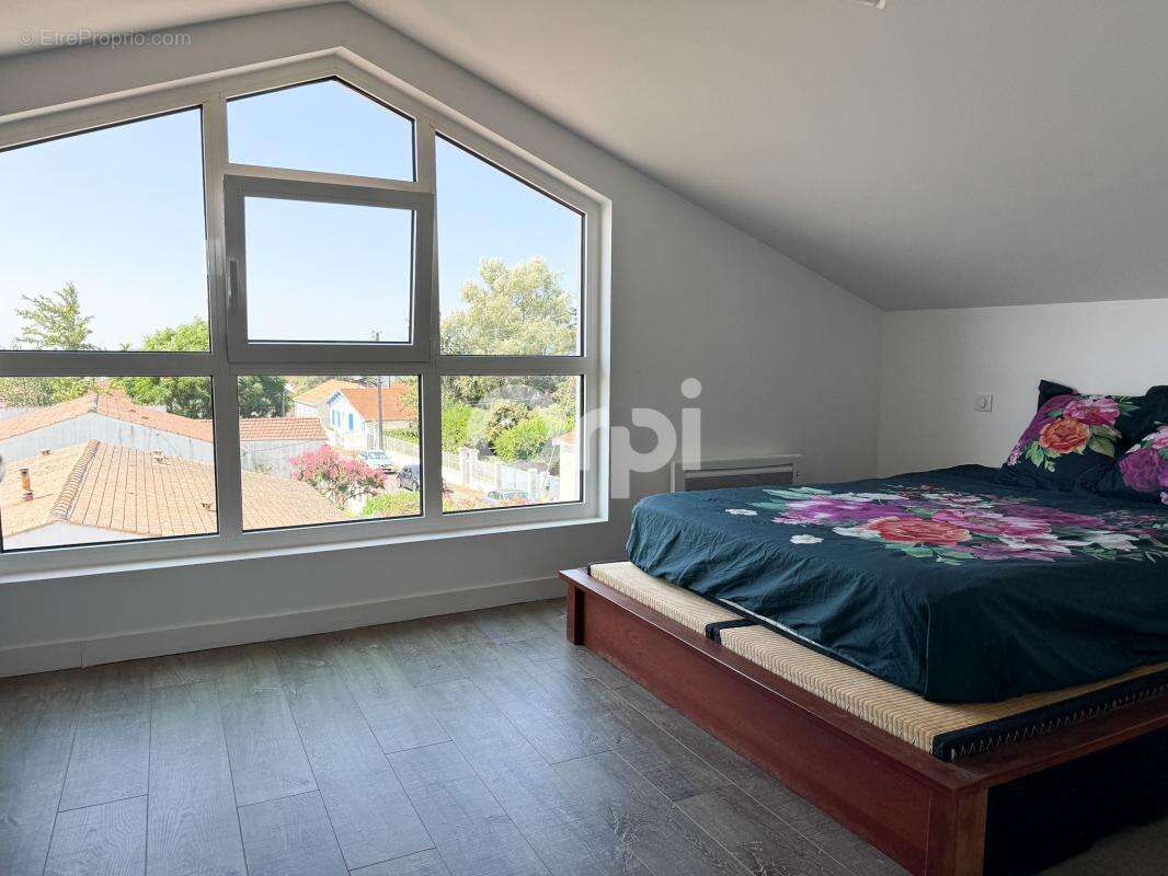 Superbe maison de caractère avec vue mer et potentiel locatif ! - photo 22