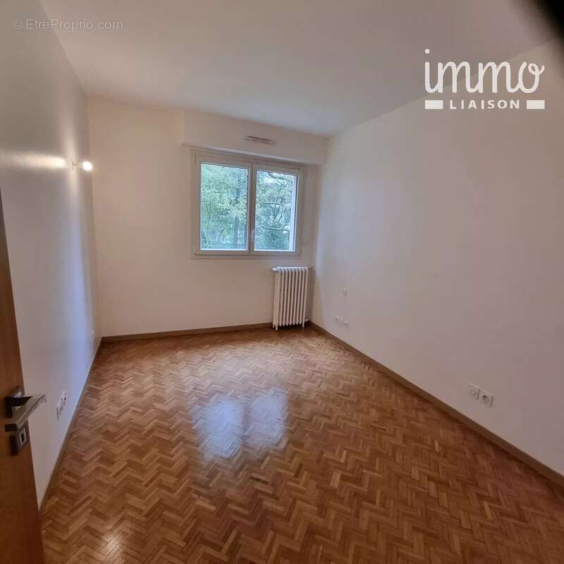 Appartement à CHATENAY-MALABRY