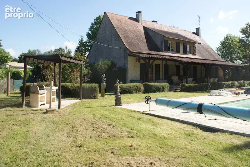 Maison style perigourdine de 4 chambres avec 67m2 amenageable, garage, piscine, terrain 5240m2 - photo 32