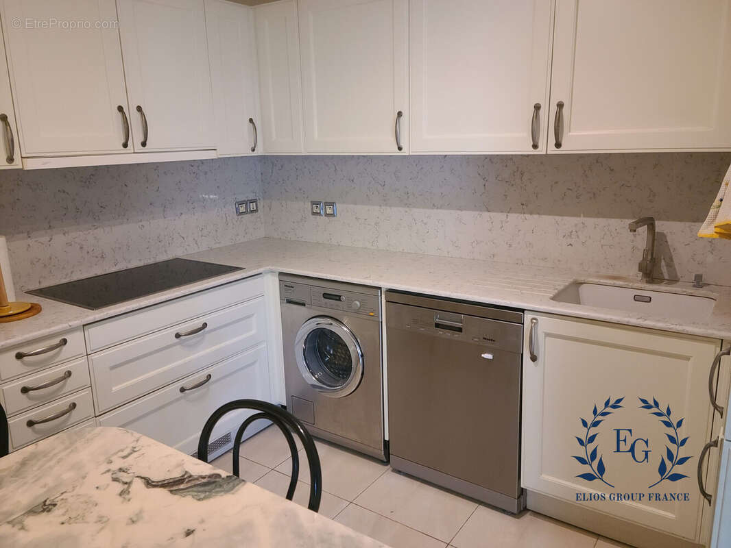 Appartement à HYERES