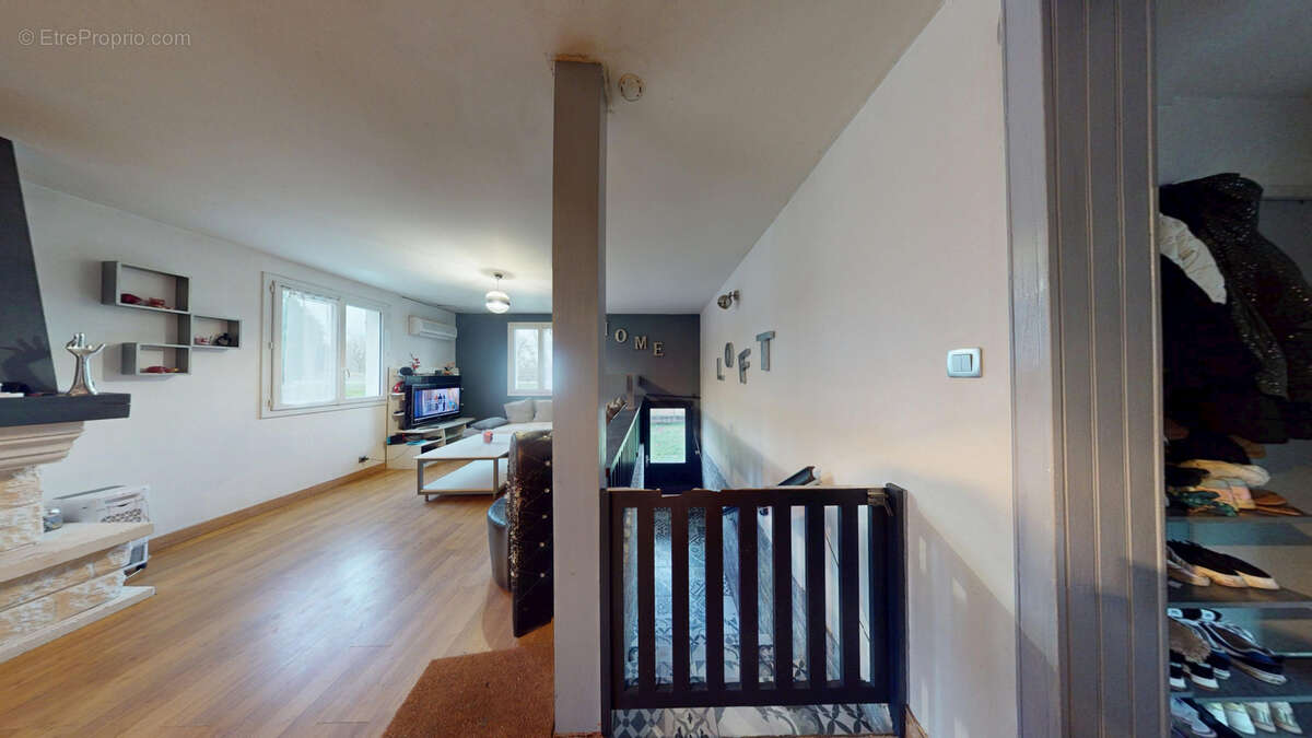Amboise, Maison  trois chambres avec  sous sol complet et jardin - photo 2