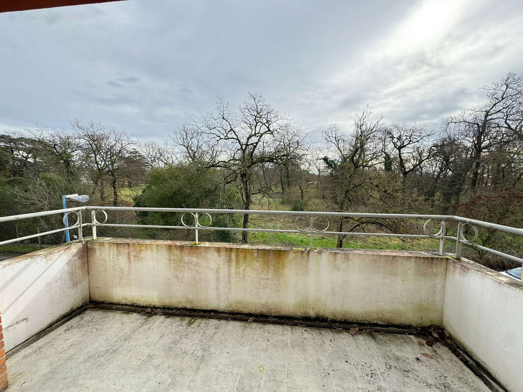 Appartement à CASTELGINEST