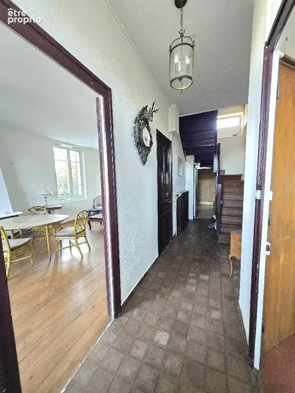 Maison familiale de caractère à Chaponost, 244 m2 habitables (304 m2 au sol total) sur terrain clos et arboré - photo 25