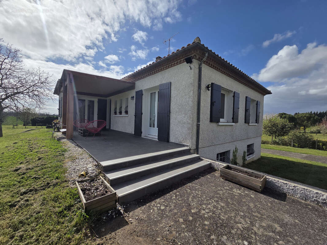 Maison à CASTILLONNES