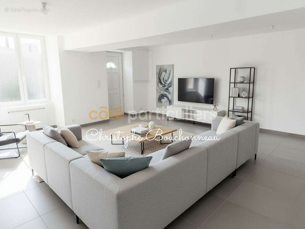 Maison à SAINT-MAURICE-LA-FOUGEREUSE