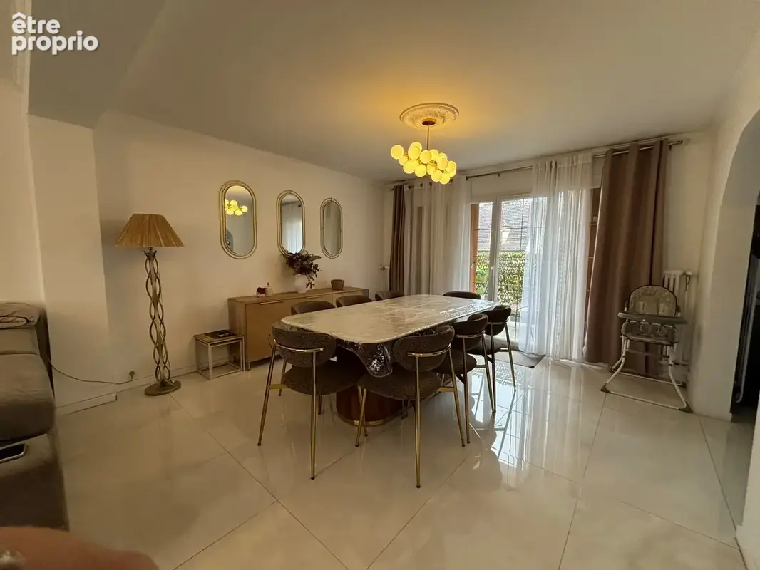 Maison 5 pièces 137 m² à vendre à Sainte-Genevieve-Des-Bois (91700) - photo 2