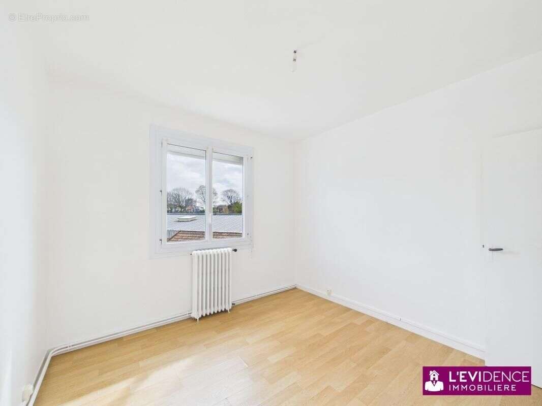 Appartement 68 m² à Saint-Nazaire  - photo 9