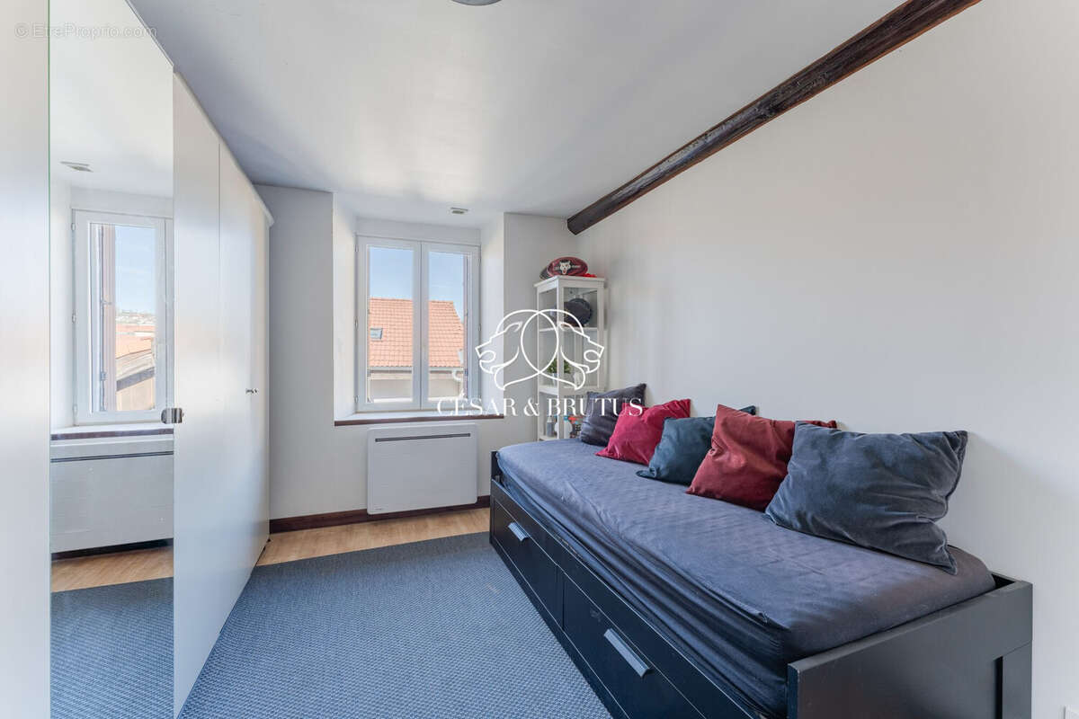 Appartement à LA TOUR-DU-PIN