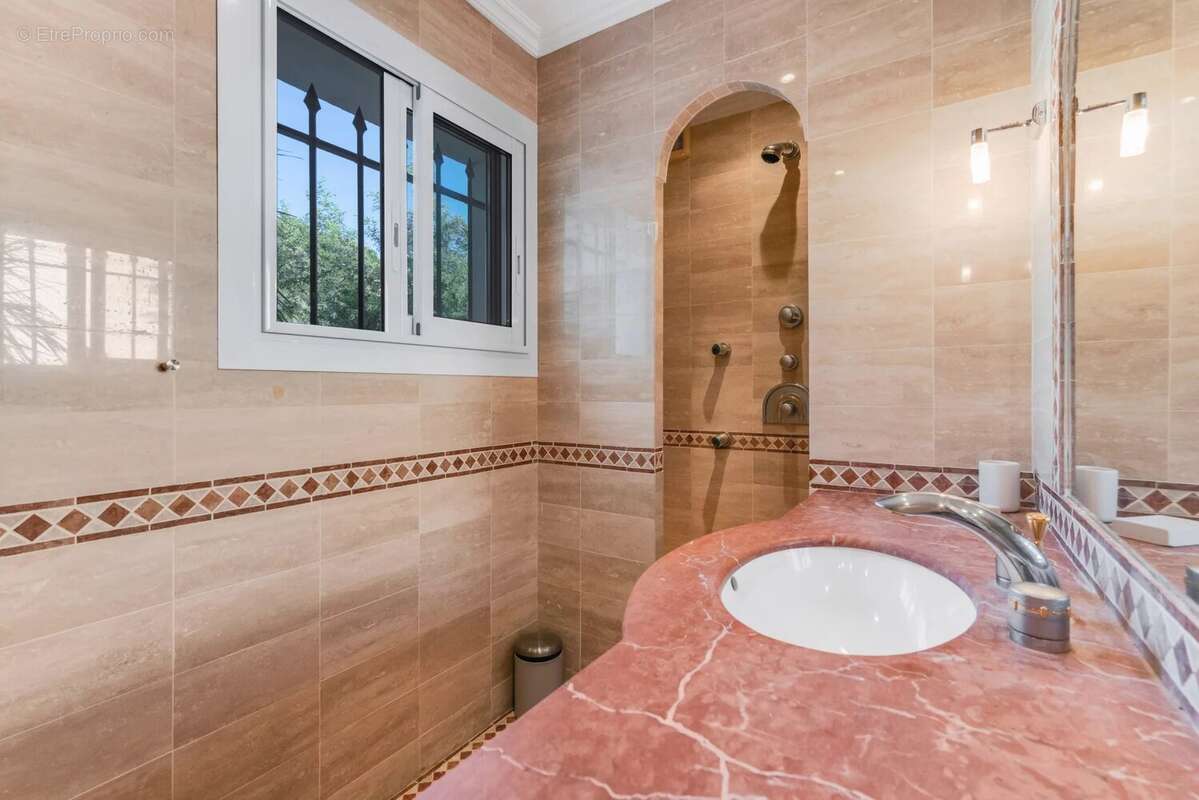 Maison à GRIMAUD