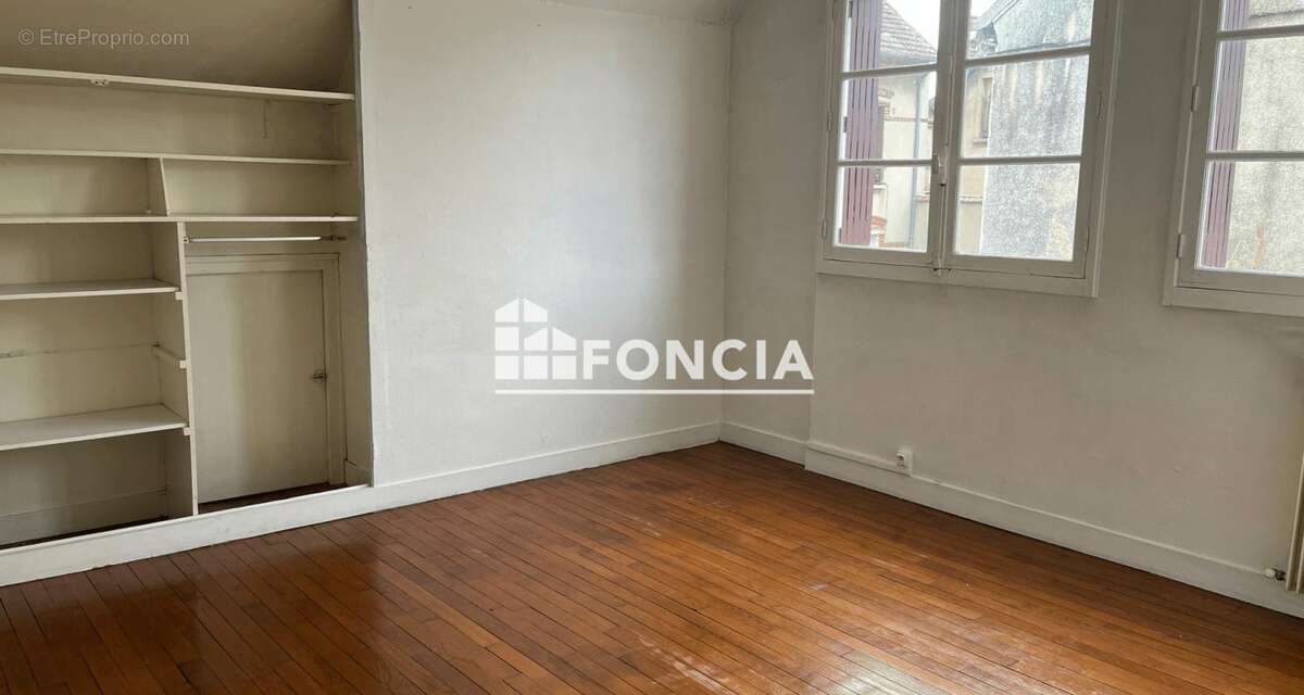 Maison à BONNIERES-SUR-SEINE