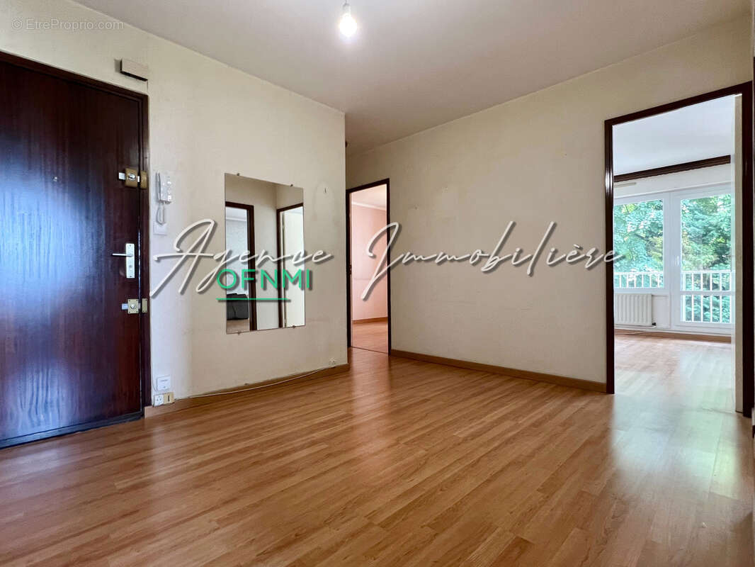 Appartement à SAINT-ETIENNE