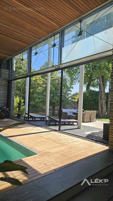 Maison à LES HERBIERS