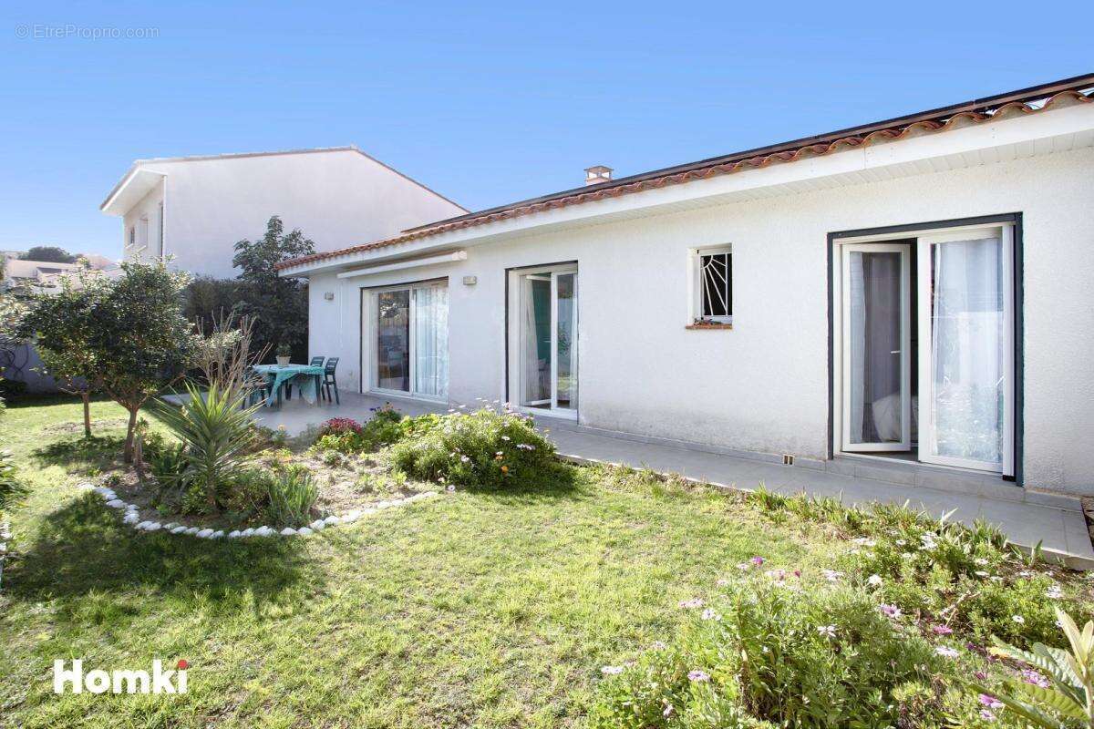 Maison à VILLENEUVE-DE-LA-RAHO