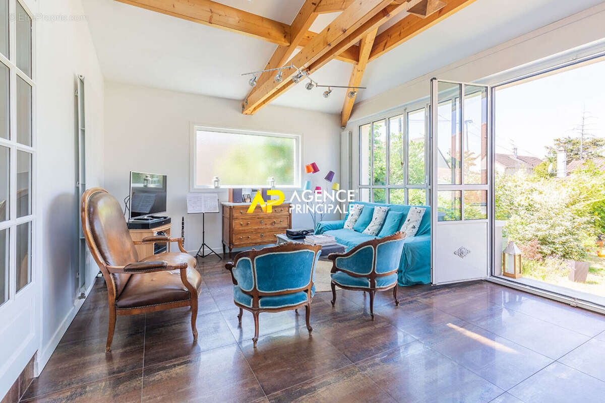 Maison à SARTROUVILLE