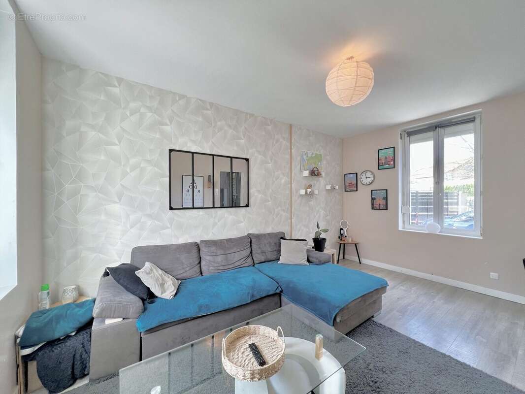 Maison à TIGNIEU-JAMEYZIEU