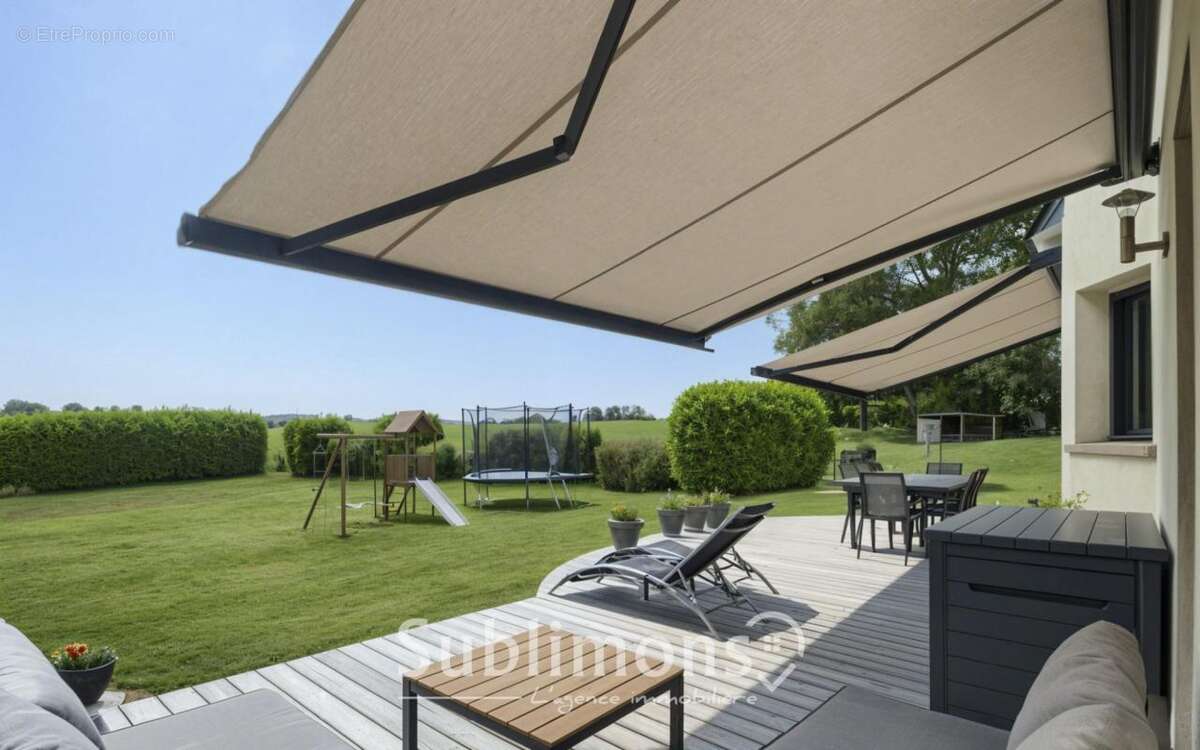 Maison à GRAND-CHAMP