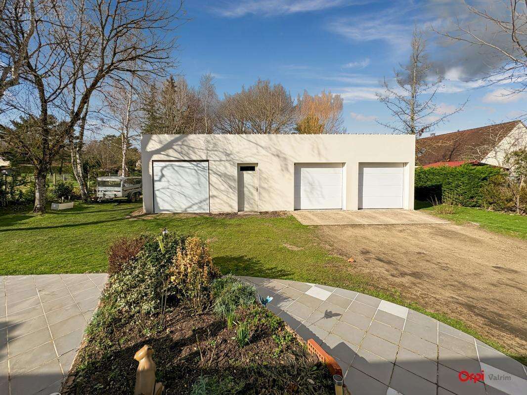 Maison à LIGNY-LE-RIBAULT
