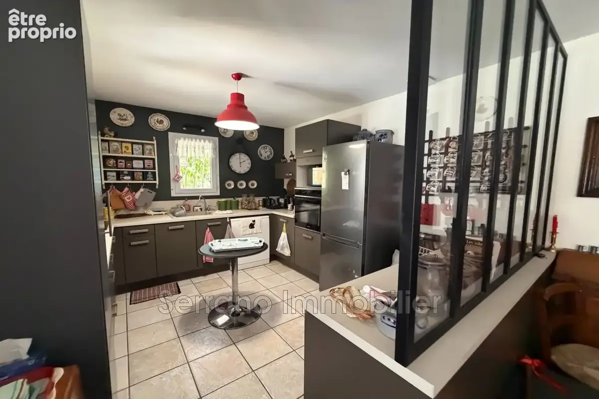 Maison 3 pièces 97 m² à vendre à Rognonas (13870) - photo 4