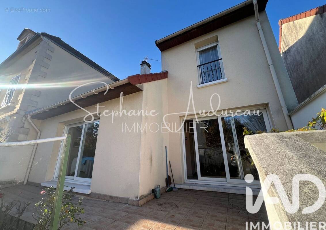 Photo 1 - Maison à L'HAY-LES-ROSES