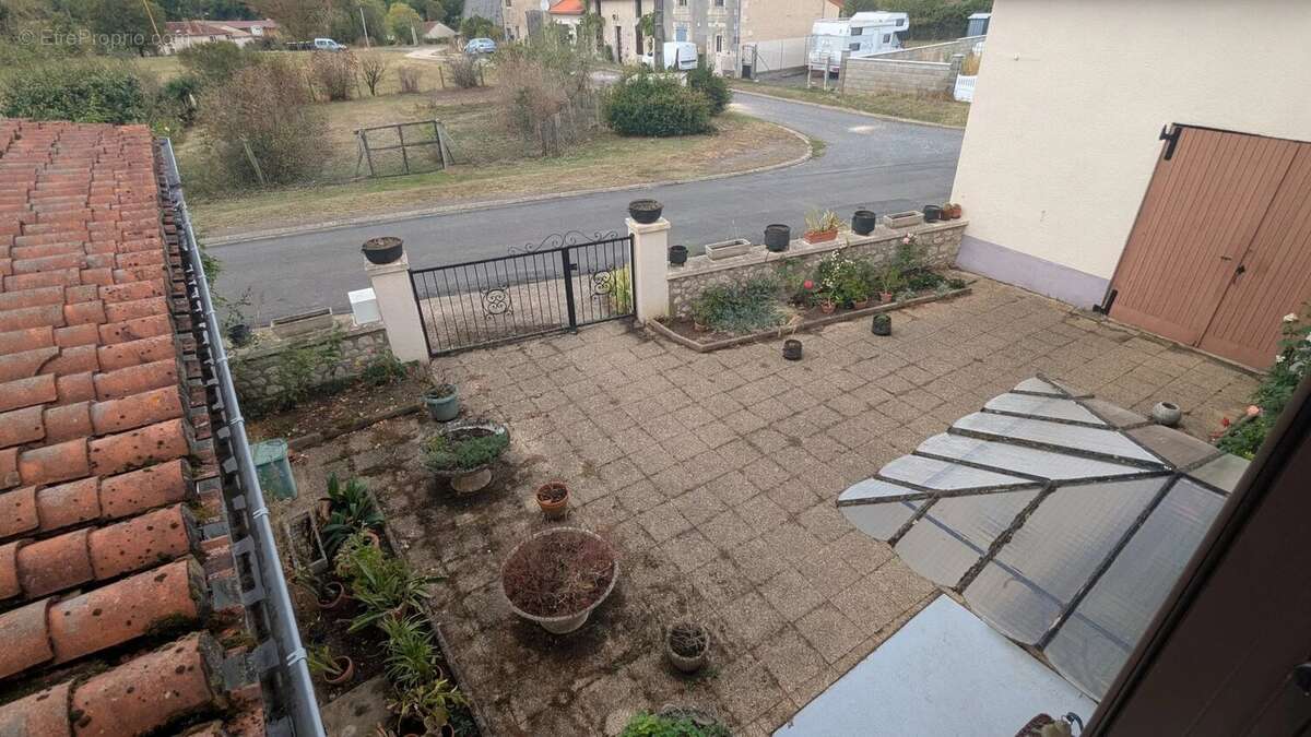 Charmante maison de village offrant 4 chambres à Saulgé - photo 20
