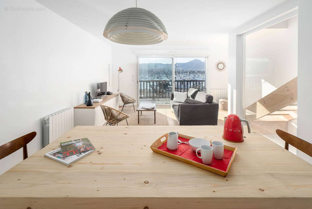 Immeuble de 135m2 situe au port de la floride avec vue magnifique - photo 10