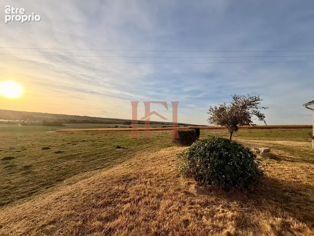 Secteur calme, plain-pied et vue sur la vallée : maison avec dépendances sur vaste terrain - 12 min cloyes les - photo 14