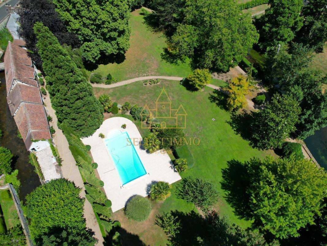Une propriété d’exception avec dépendance sur une presqu'île aux portes de Paris - photo 22