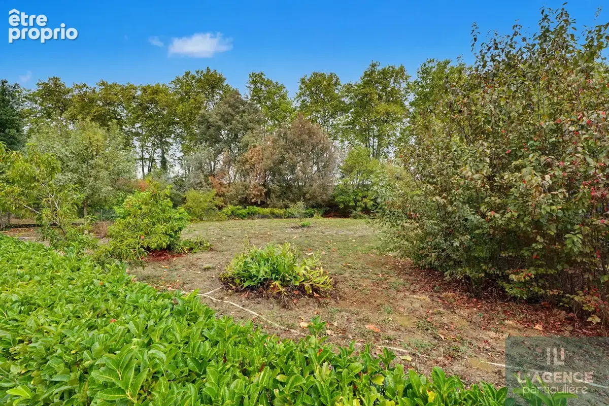 Maison T5 de 145 m2 avec comble de 152 m2 et sous-sol de 157 m2 sur un terrrain arboré de 2500 m2 - photo 20