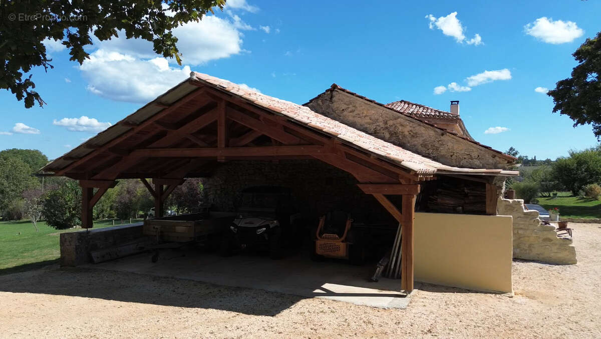 Très belle maison rénovée sur 8h avec terrain de loisir. - photo 9