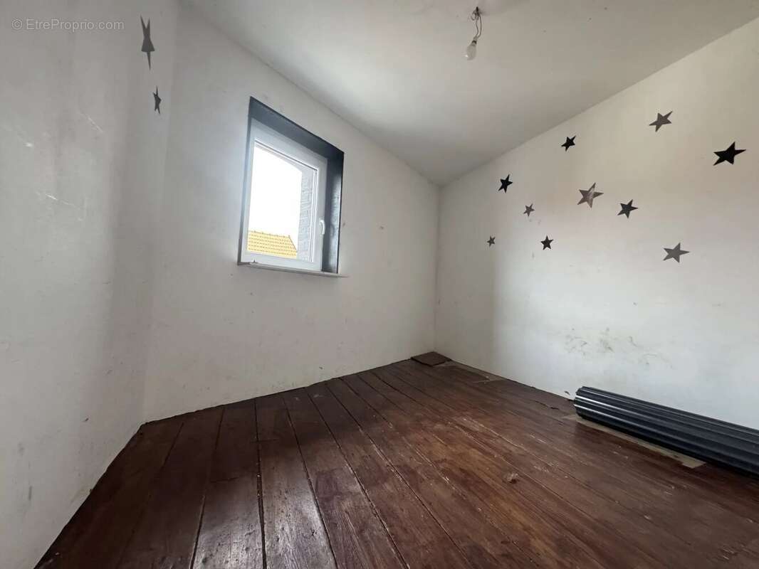 Maison 4 chambres , garage 60m² - photo 11