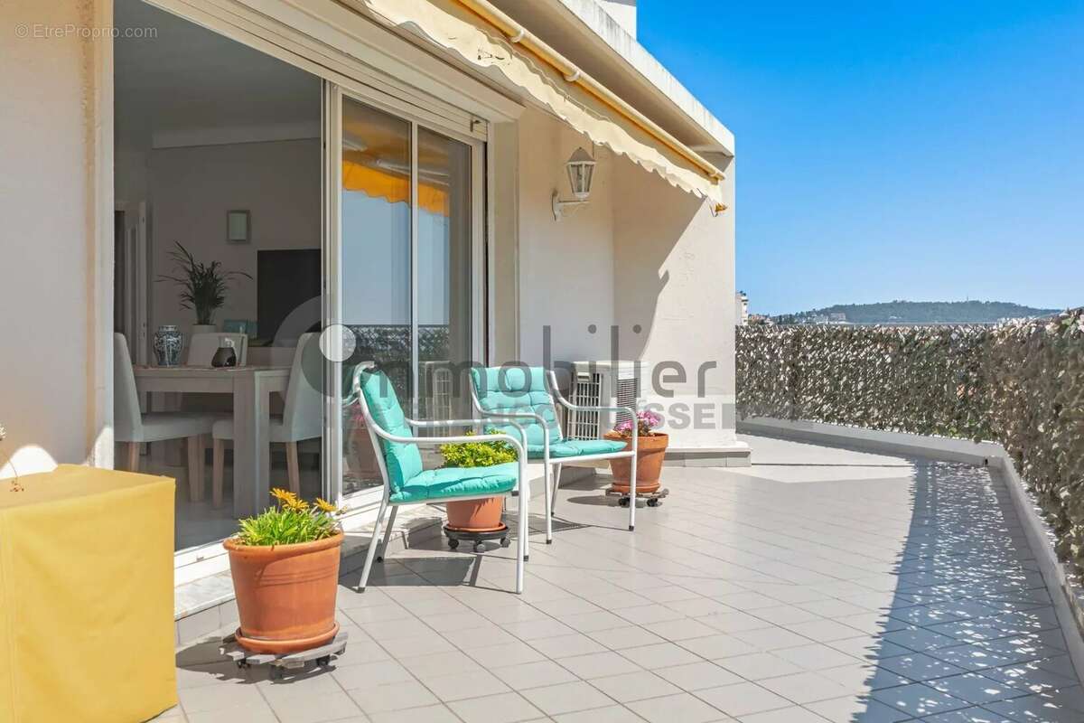 Appartement à NICE