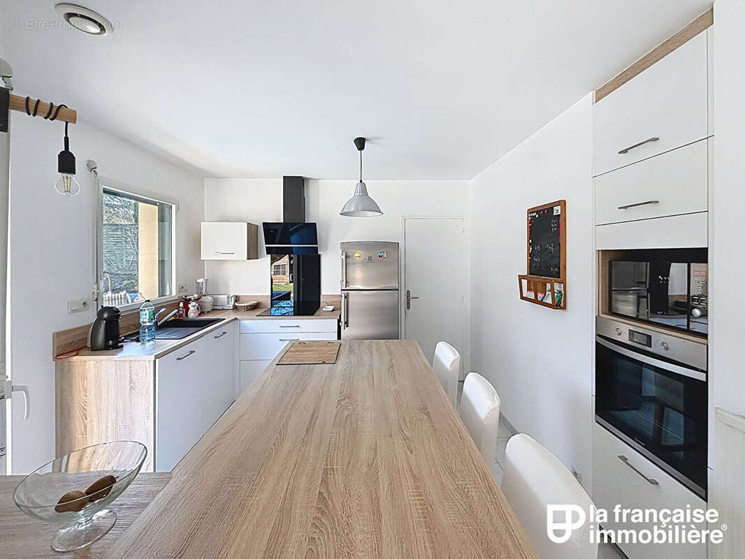 A VENDRE - Domaine Cicé Blossac - propriété 7 pièces - photo 8