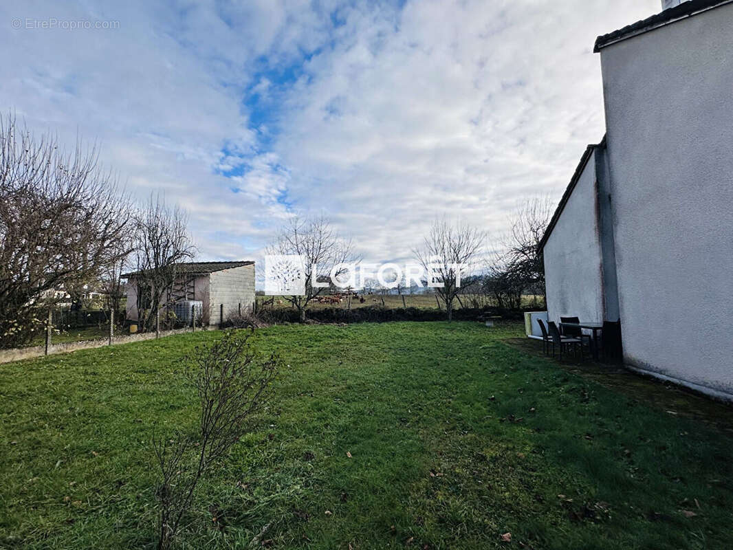 Maison à ARPAJON-SUR-CERE