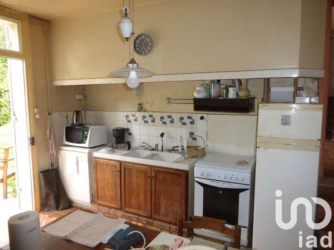 Maison 270 m² à La Clotte  - photo 2