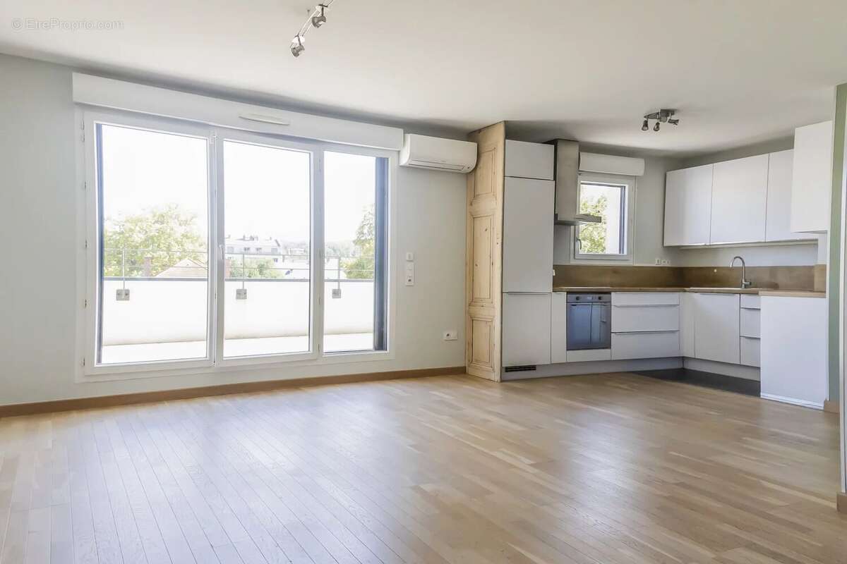 Appartement à LYON-9E