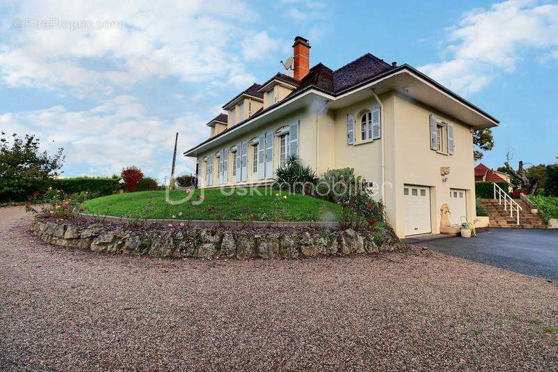 Maison à JALIGNY-SUR-BESBRE