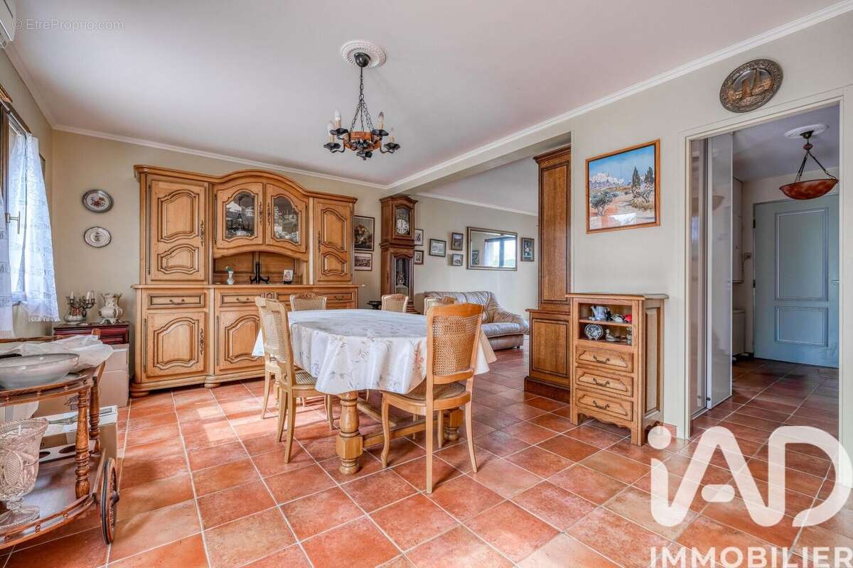 Photo 3 - Maison à NANTEUIL-LES-MEAUX