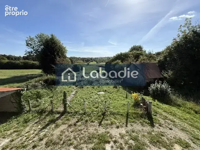 Au calme, à la campagne, maison en pierres à rénover, terrain de 800m2. - photo 11