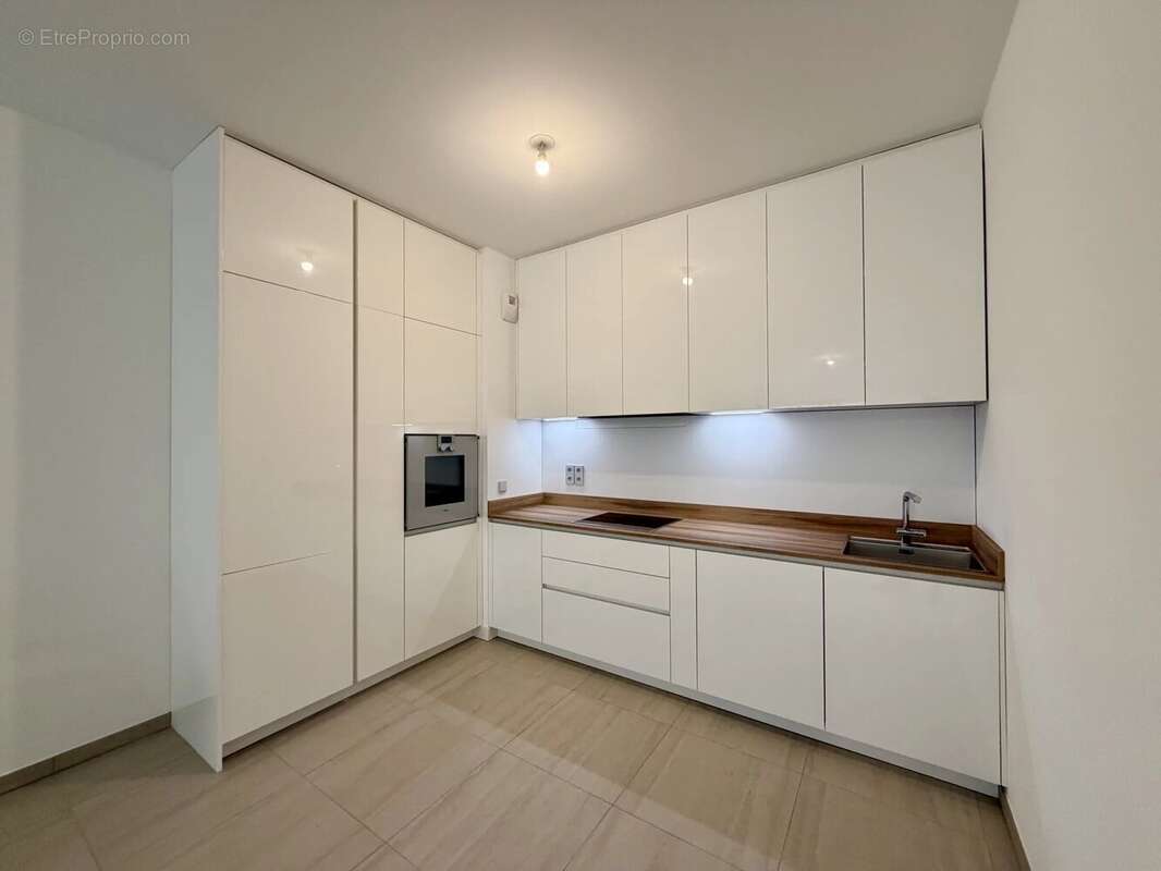 Appartement à BEAUSOLEIL